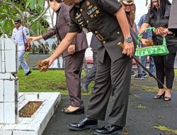Sambut HUT Daerah ke-599, Dandim1301/Sangihe Kapolres Kepulauan Sangihe, Lanal Tahuna dan Forkopimda Kabupaten Kepulauan Sangihe Ziarah ke TMP