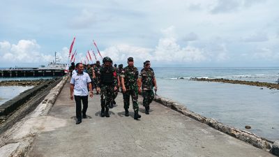 Kunjungan Kerja Danrem 131/Santiago, Brigjen TNI Martin Susilo Martopo Turnip, S.H., M.H. Ke Pulau Kawaluso