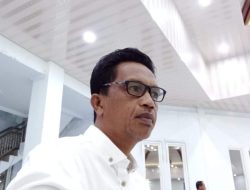 Heboh! Laporan Bawaslu Pasang APK Bergambar Mending Helmud Hongtong; Berikut Klarifikasi Pihak Keluarga