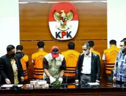 Gubernur Riau Dicokok KPK, Duit Rakyat Rp 1,6 Miliar Raib