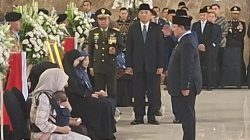 Presiden Prabowo Sambut Jenazah 3 Pahlawan TNI Gugur di Lebanon, Negara Beri Penghormatan Tertinggi